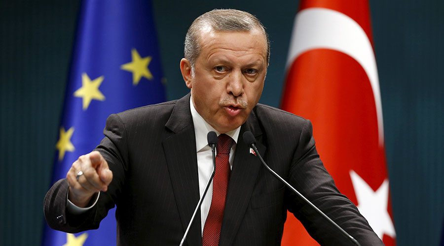La Unión Europea mal y de malas… ¿quién se beneficia con el berrinche de Erdogan?